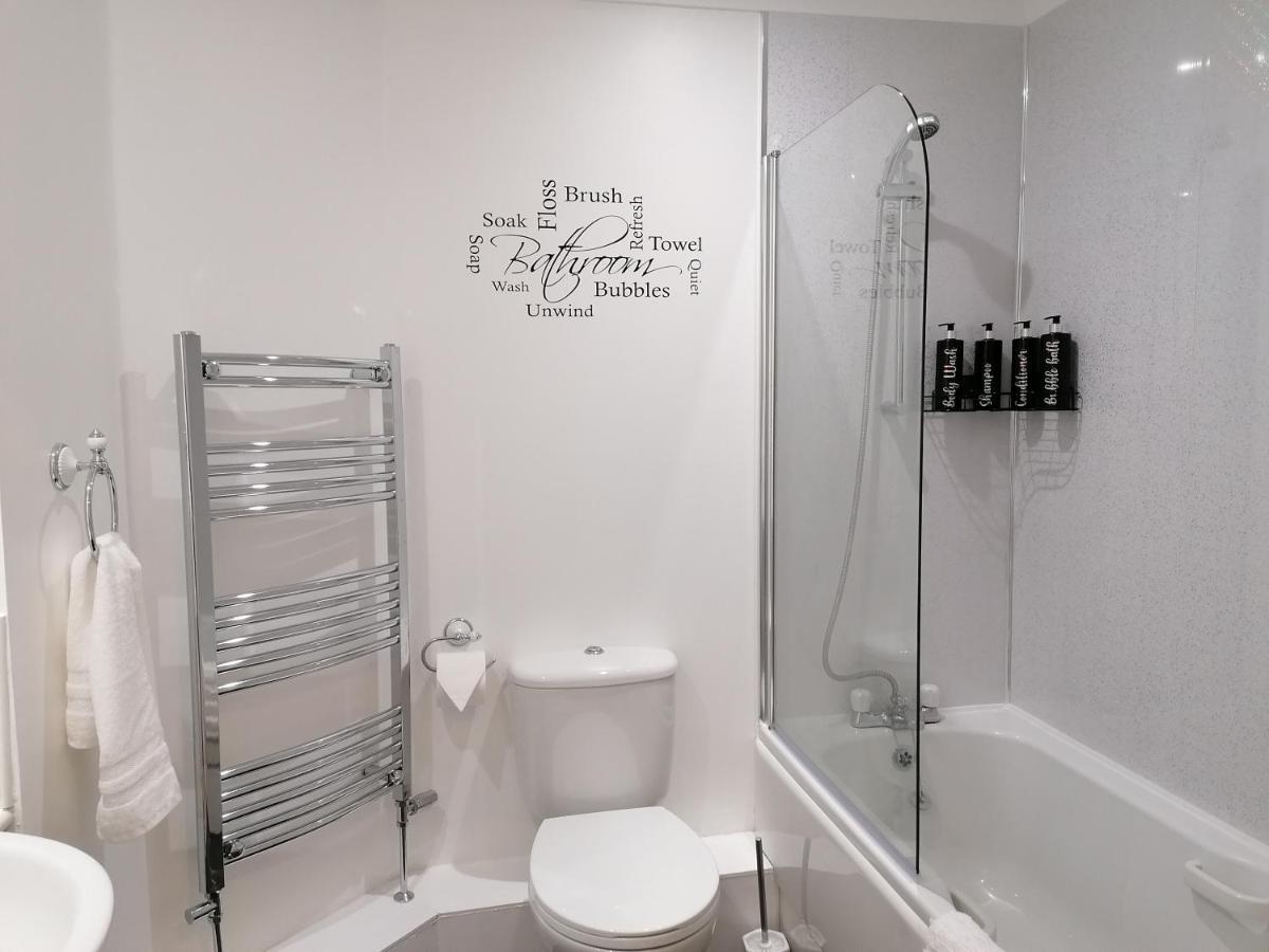Luxury Modern 2 Bed Apartment, Free Undercroft Parking For 1 Car Southampton Exteriér fotografie