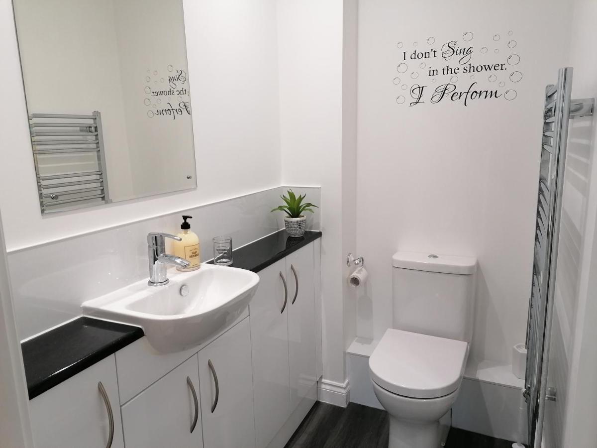 Luxury Modern 2 Bed Apartment, Free Undercroft Parking For 1 Car Southampton Exteriér fotografie