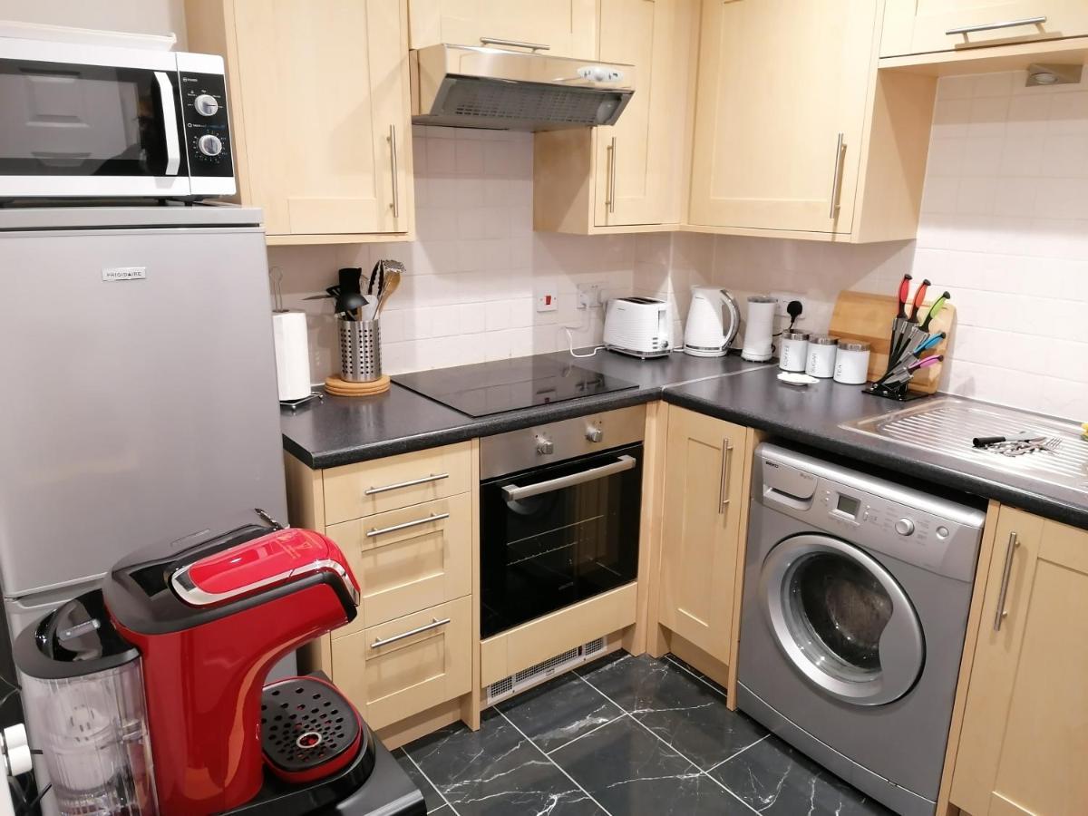 Luxury Modern 2 Bed Apartment, Free Undercroft Parking For 1 Car Southampton Exteriér fotografie