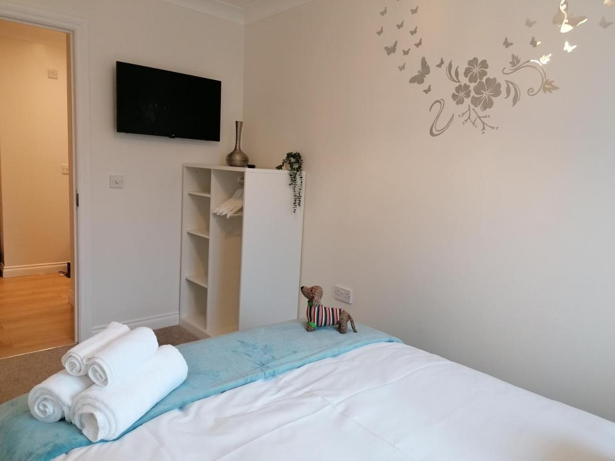 Luxury Modern 2 Bed Apartment, Free Undercroft Parking For 1 Car Southampton Exteriér fotografie